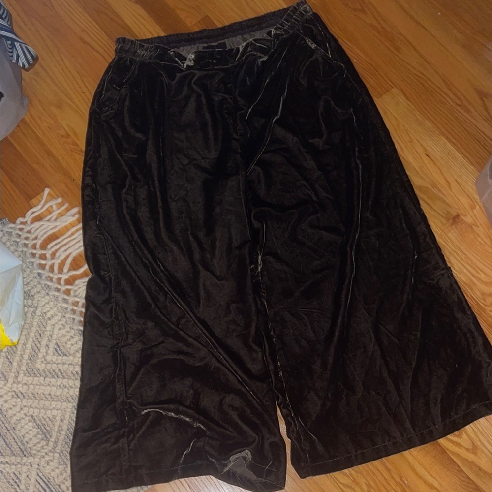 NWOT Velvet Wide-Leg Pants in Black